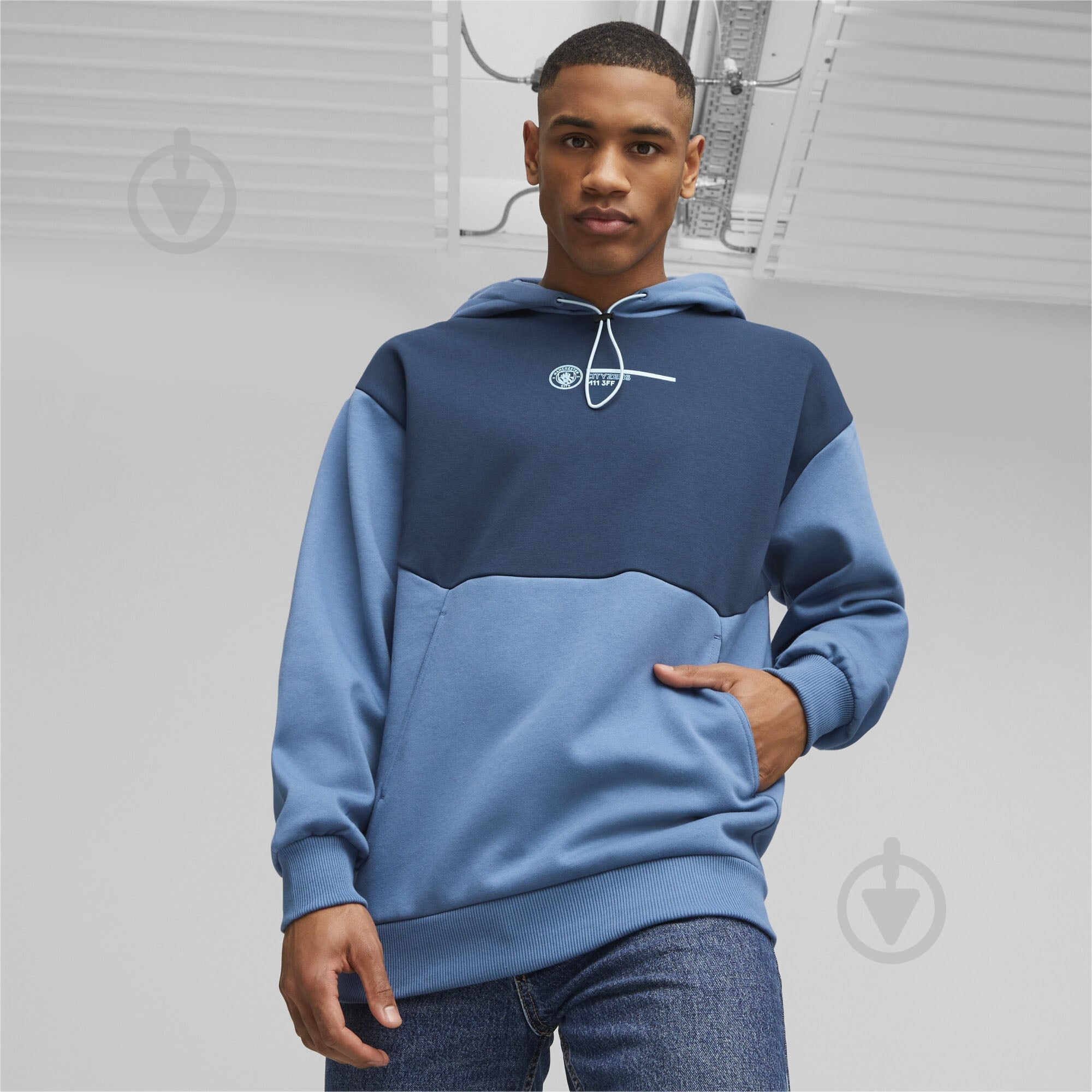 Джемпер Puma MCFC FTBLCULTURE HOODY 77296527 р.XL разноцветный - фото 3