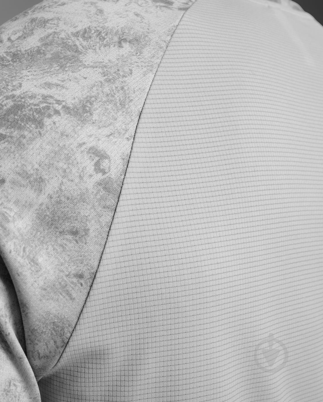 Майка 2XU Aero Mesh Tee MR7441a_WMB/BRF р.M серый - фото 5