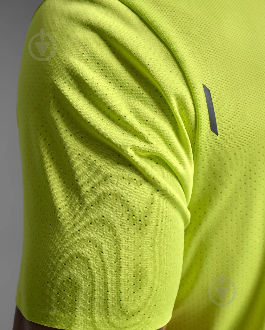 Майка 2XU Light Speed Tech Tee MR7150a_VOL/BRF р.S зеленый - фото 5