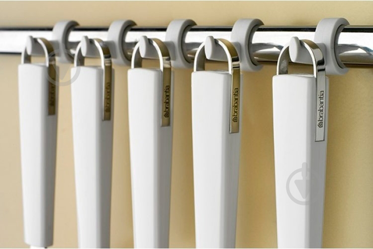 Пресс для чеснока Brabantia Kitchen Tools ESS 00860229 - фото 3 Пресс для чеснока Brabantia Kitchen Tools ESS 00860229 - фото 3