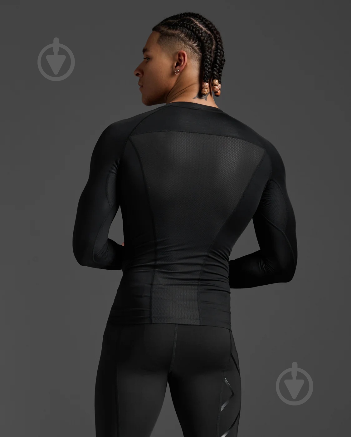 Футболка 2XU Core Compression Long Sleeve MA6398a_BLK/NLO р.S черный - фото 2 Футболка 2XU Core Compression Long Sleeve MA6398a_BLK/NLO р.S черный - фото 2