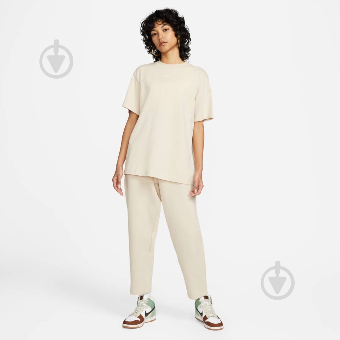 Футболка Nike DN5697-126 р.M бежевый - фото 4
