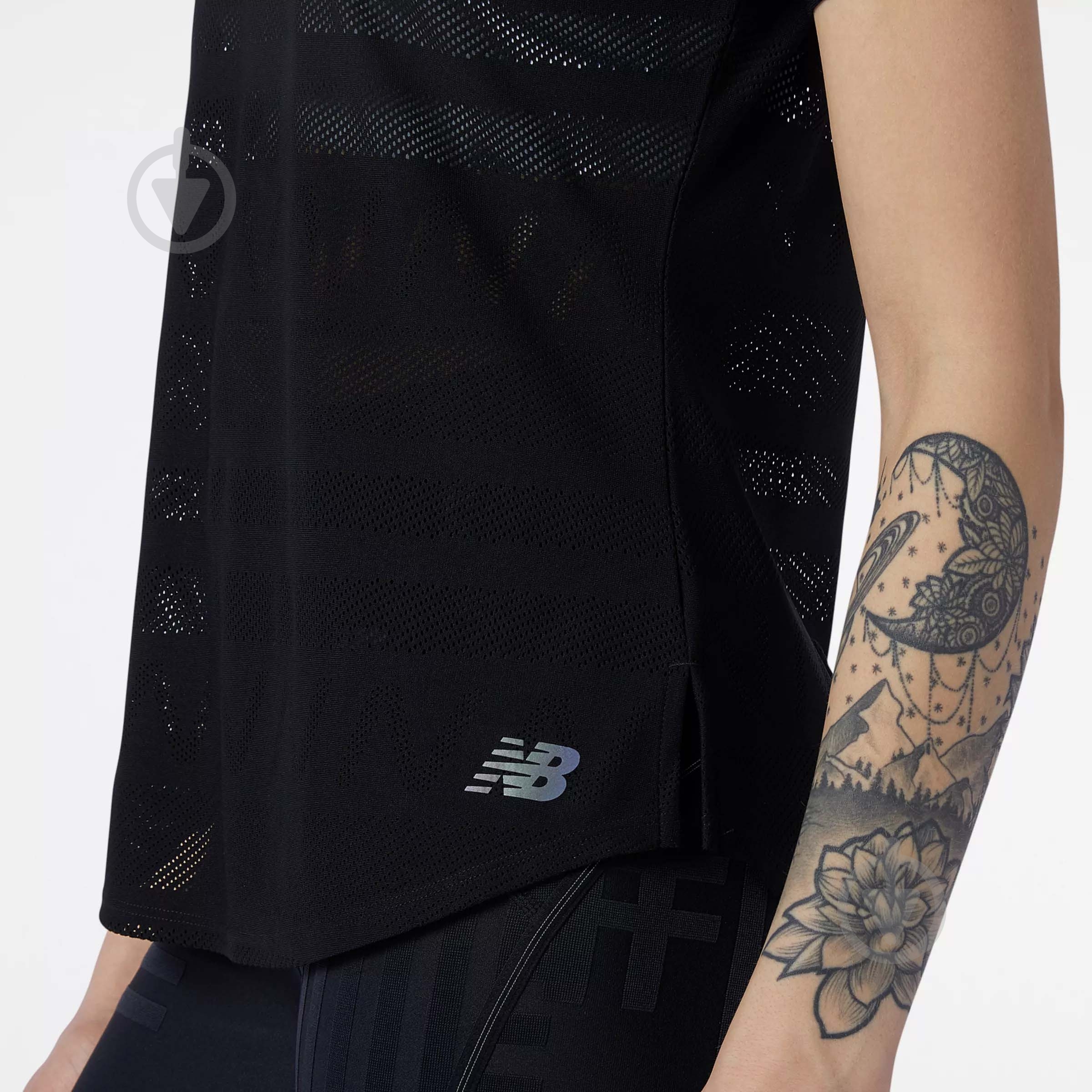 Футболка New Balance WT13277BK р.L чорний - фото 2 Футболка New Balance WT13277BK р.L чорний - фото 2