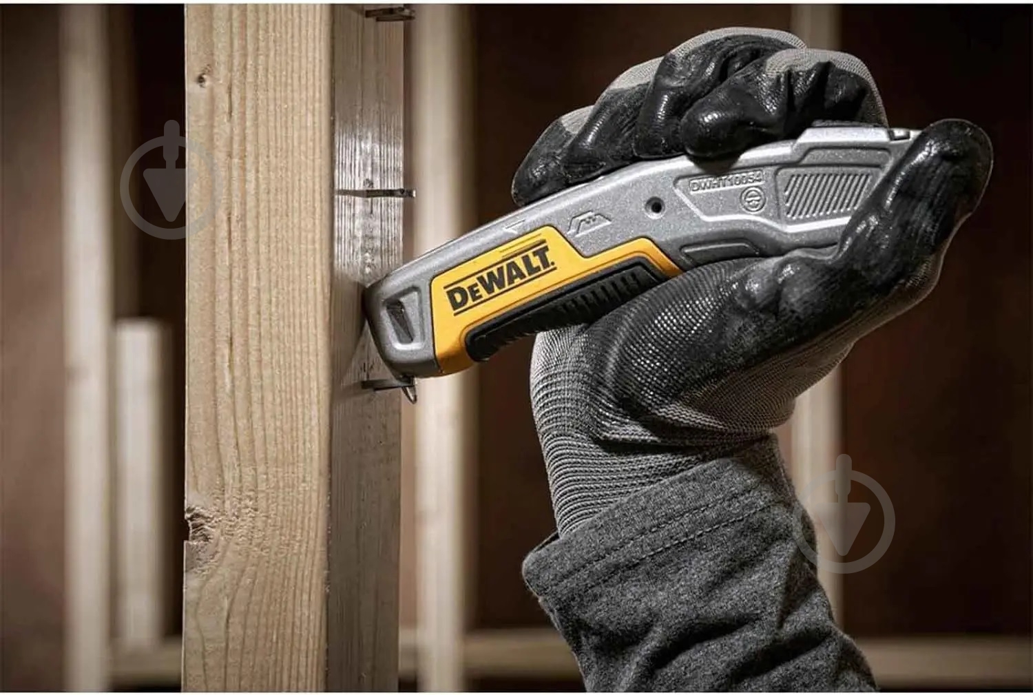 Нож с лезвиями DeWalt DWHT10054-0 - фото 3