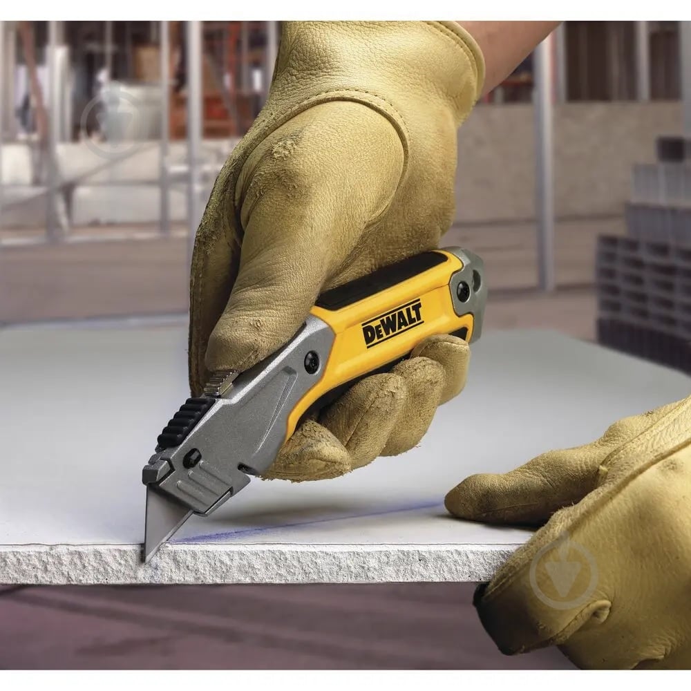 Нож с лезвиями DeWalt DWHT10046-0 - фото 5 Нож с лезвиями DeWalt DWHT10046-0 - фото 5