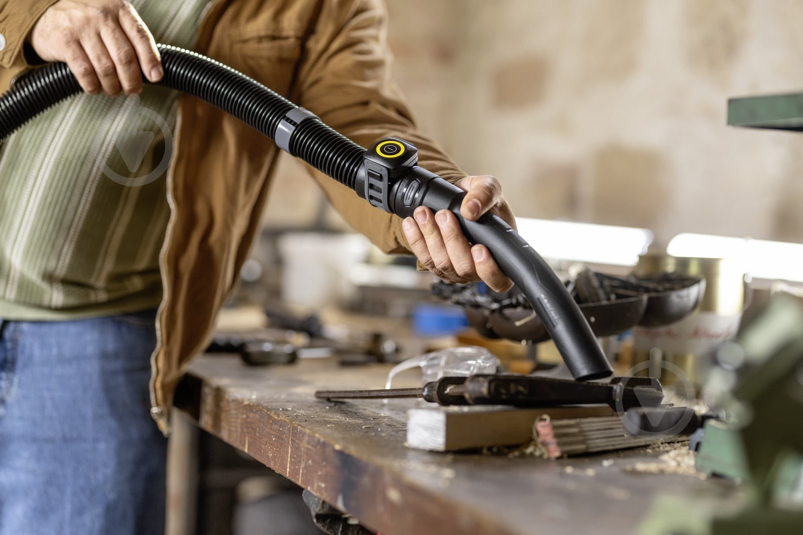 Пылесос Karcher WD 5 Control P 25/5/22 1.628-317.0 - фото 4 Пылесос Karcher WD 5 Control P 25/5/22 1.628-317.0 - фото 4