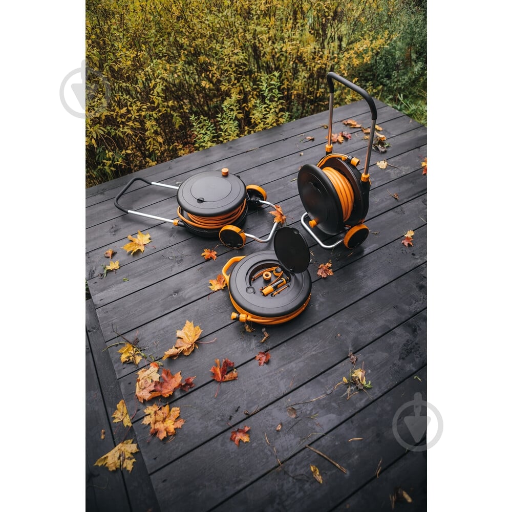 Котушка Fiskars зі шлангом (9мм) 15м і набором аксесуарів S (1020436) - фото 7 Котушка Fiskars зі шлангом (9мм) 15м і набором аксесуарів S (1020436) - фото 7