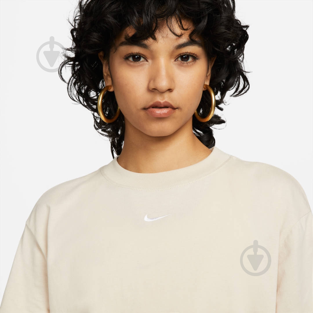 Футболка Nike DN5697-126 р.S бежевий - фото 3