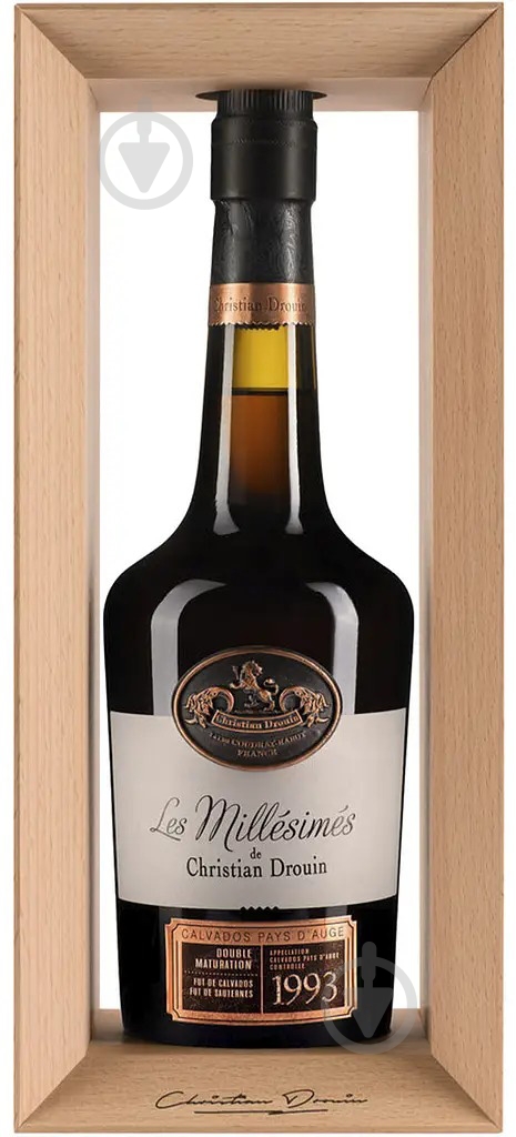 Кальвадос Christian Drouin Coeur de Lion Pays d'Auge 1993 деревянная коробка 0,7 л - фото 1 Кальвадос Christian Drouin Coeur de Lion Pays d'Auge 1993 деревянная коробка 0,7 л - фото 1