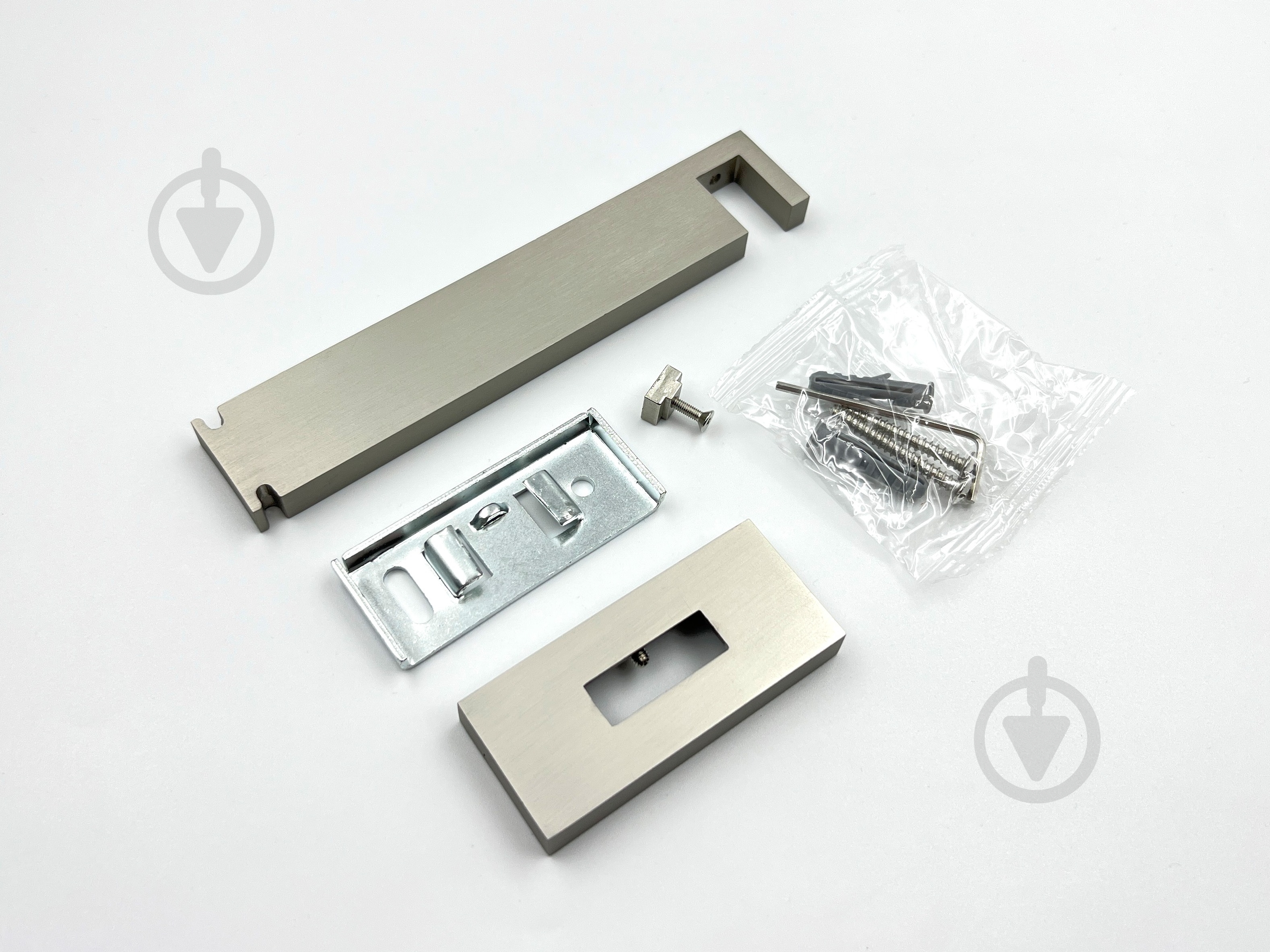 Комплект карниза Quadrum одинарный 15/300 см сталь/черный профиль с белыми крючками - фото 6 Комплект карниза Quadrum одинарный 15/300 см сталь/черный профиль с белыми крючками - фото 6