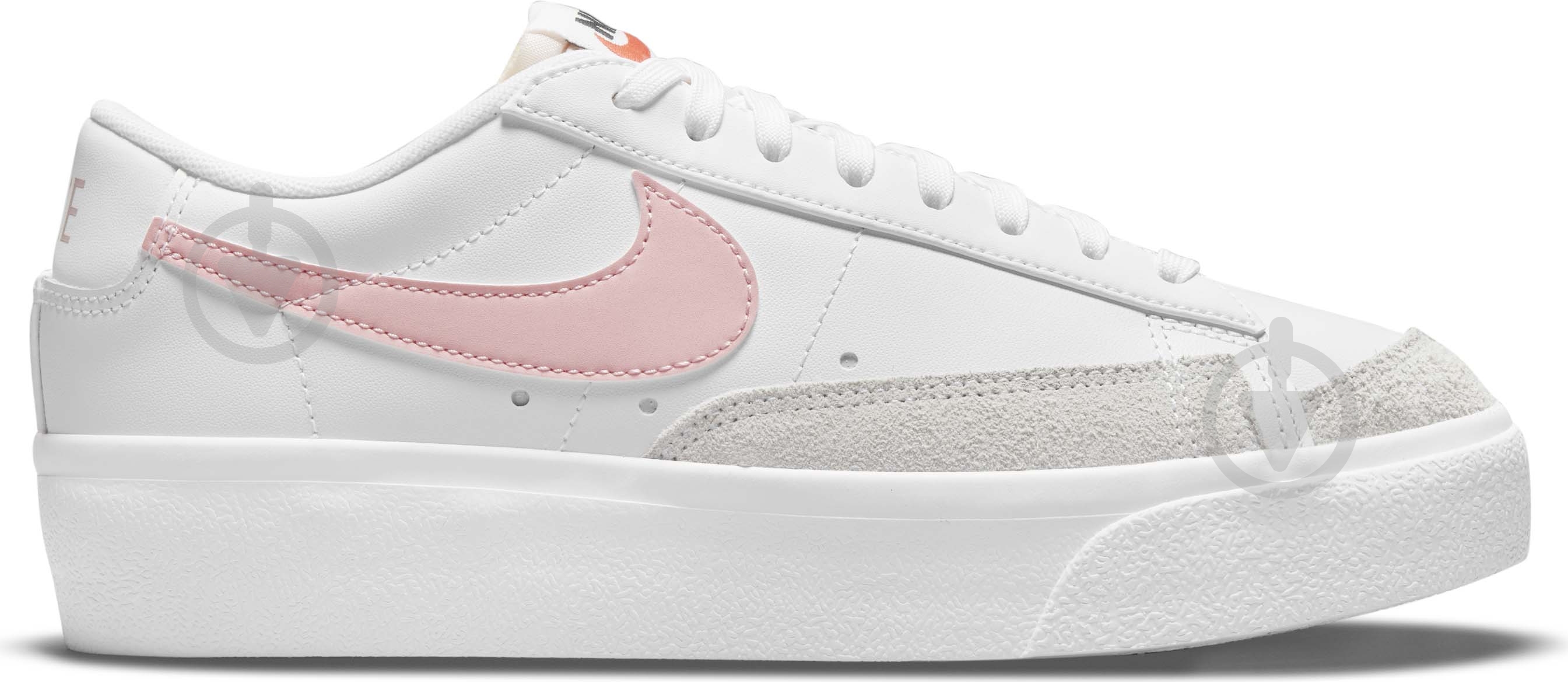 Кроссовки женские демисезонные Nike Blazer Low Platform DJ0292-103 р.40,5 белые - фото 1 Кроссовки женские демисезонные Nike Blazer Low Platform DJ0292-103 р.40,5 белые - фото 1