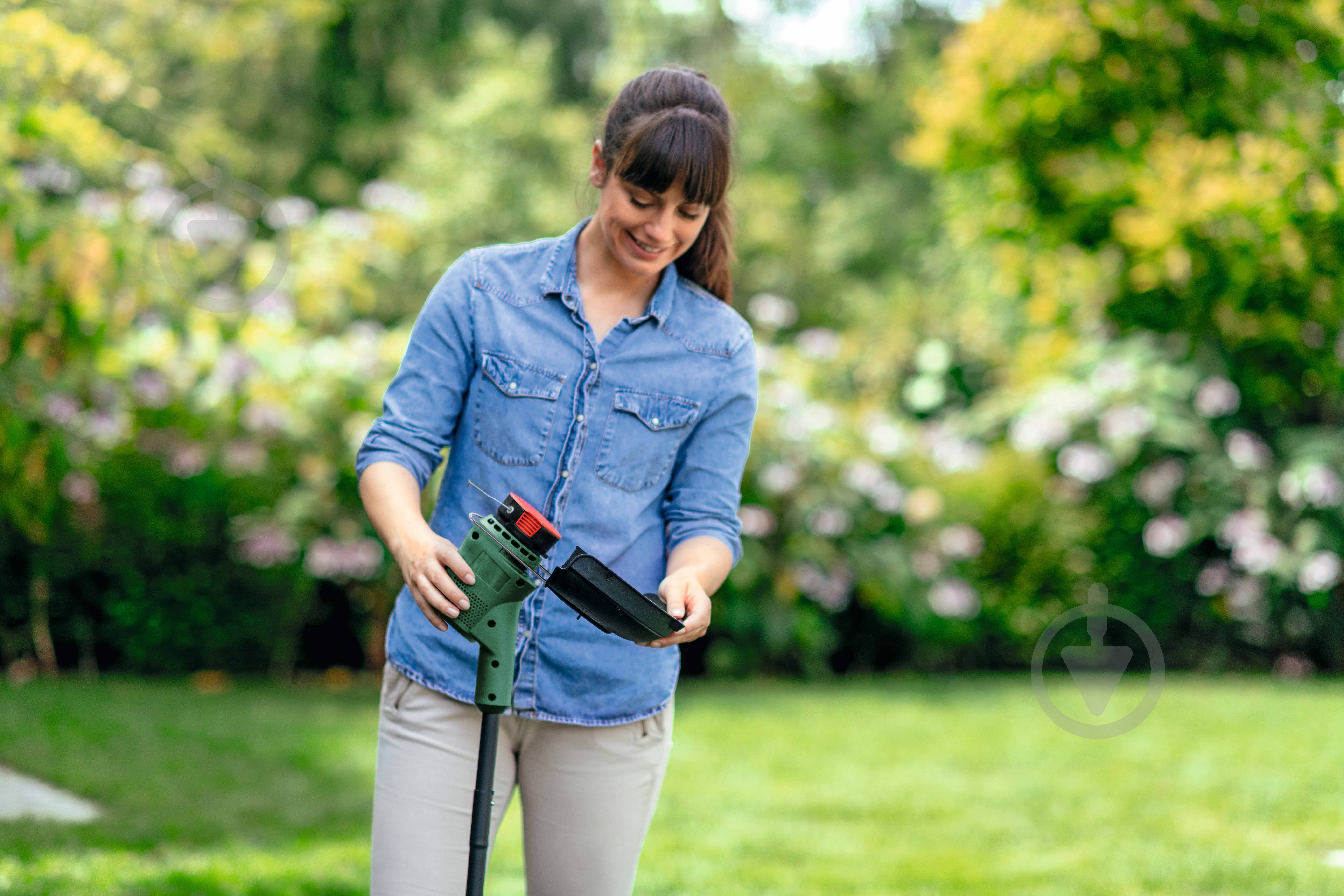 Триммер аккумуляторный Bosch EasyGrassCut 18V-230 (06008C1A03) - фото 9