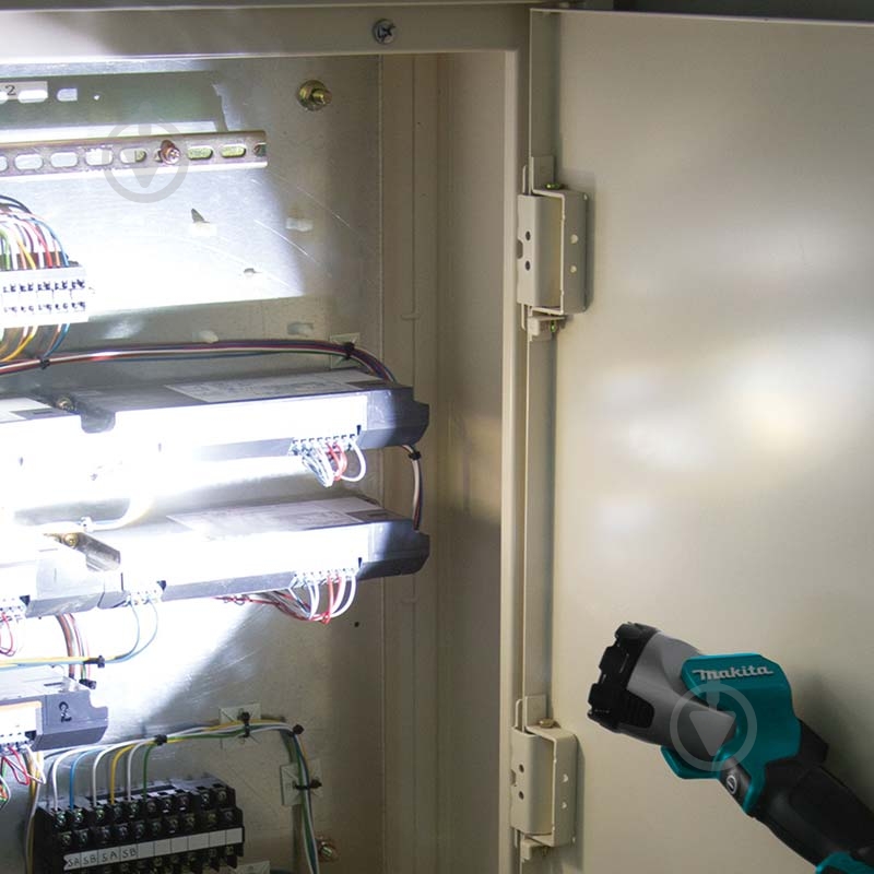 Фонарь Makita DEAML105 - фото 2