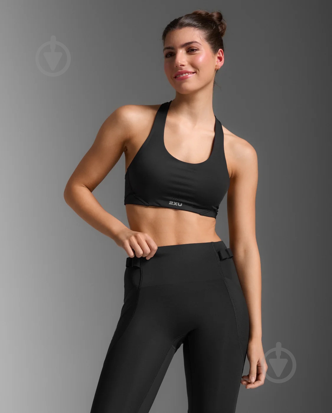 Бра 2XU Aero Mesh Medium Impact Bra WR7348a_BLK/SRF р.S чорний - фото 1