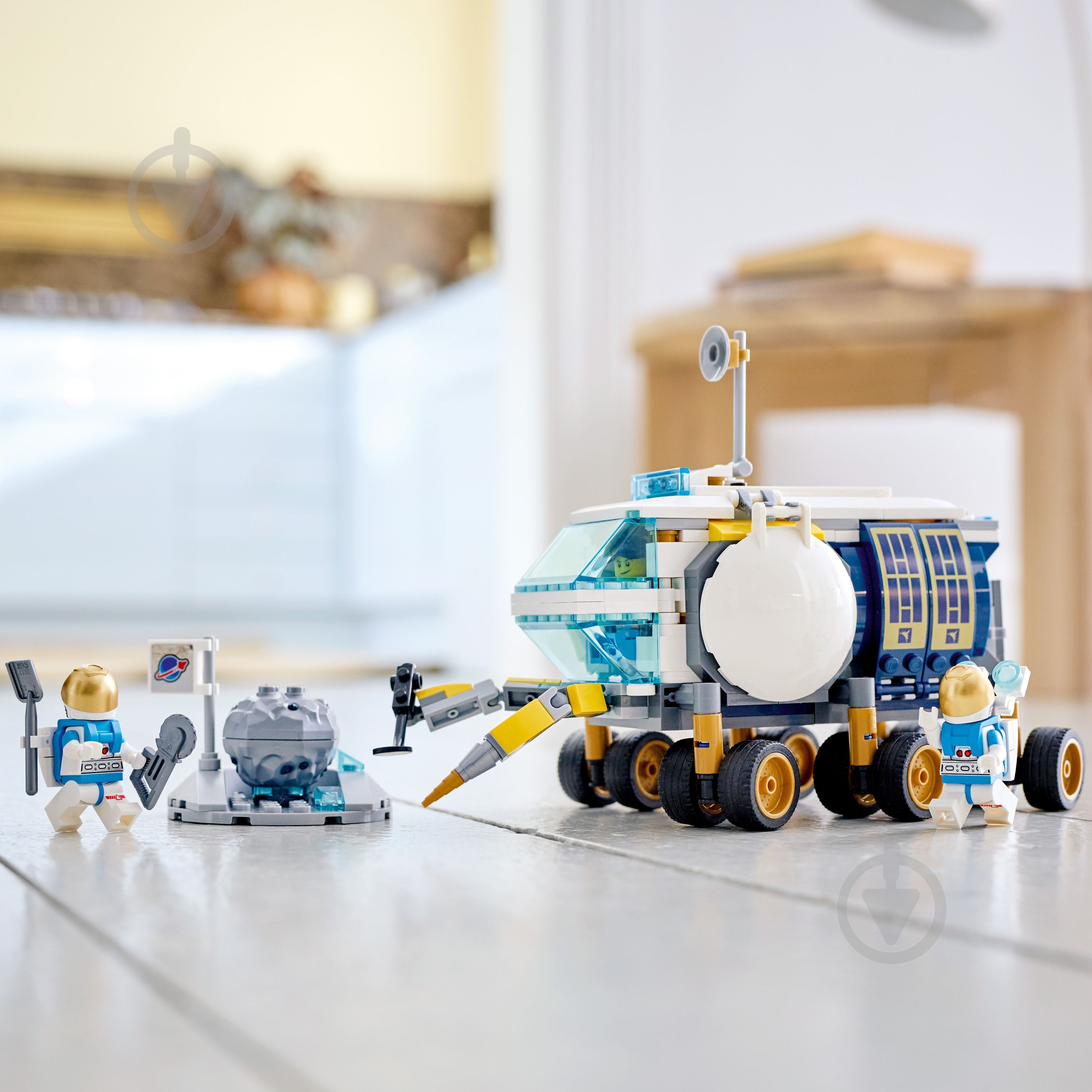 Конструктор LEGO City Луноход 60348 - фото 5