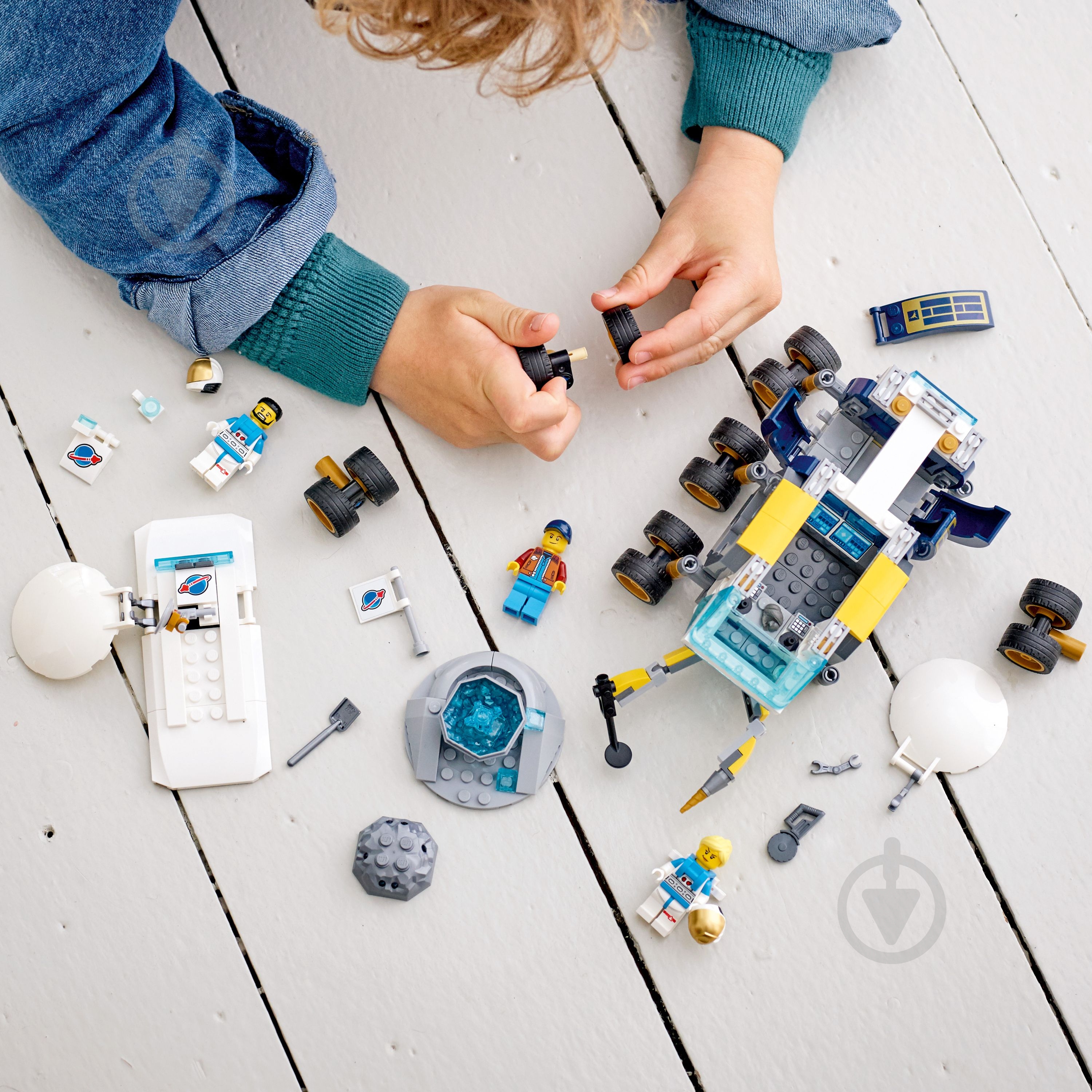 Конструктор LEGO City Луноход 60348 - фото 4