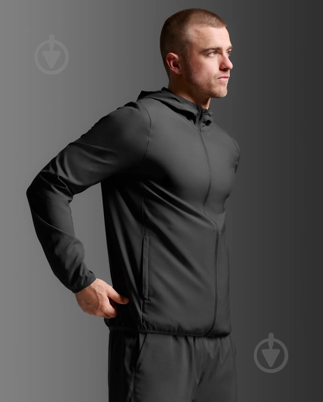 Вітрівка чоловіча 2XU Aero Jacket MR7209a_BLK/SRF р.XL чорна - фото 4