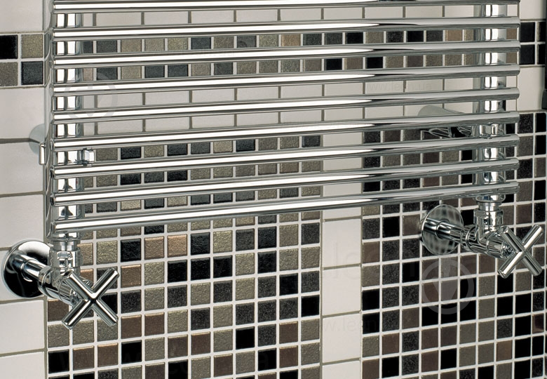 Комплект декоративних трубок Carlo Poletti Minimalist 8-18-L160 мм та розетки (2 шт.) хром (A54608B) - фото 2 Комплект декоративних трубок Carlo Poletti Minimalist 8-18-L160 мм та розетки (2 шт.) хром (A54608B) - фото 2