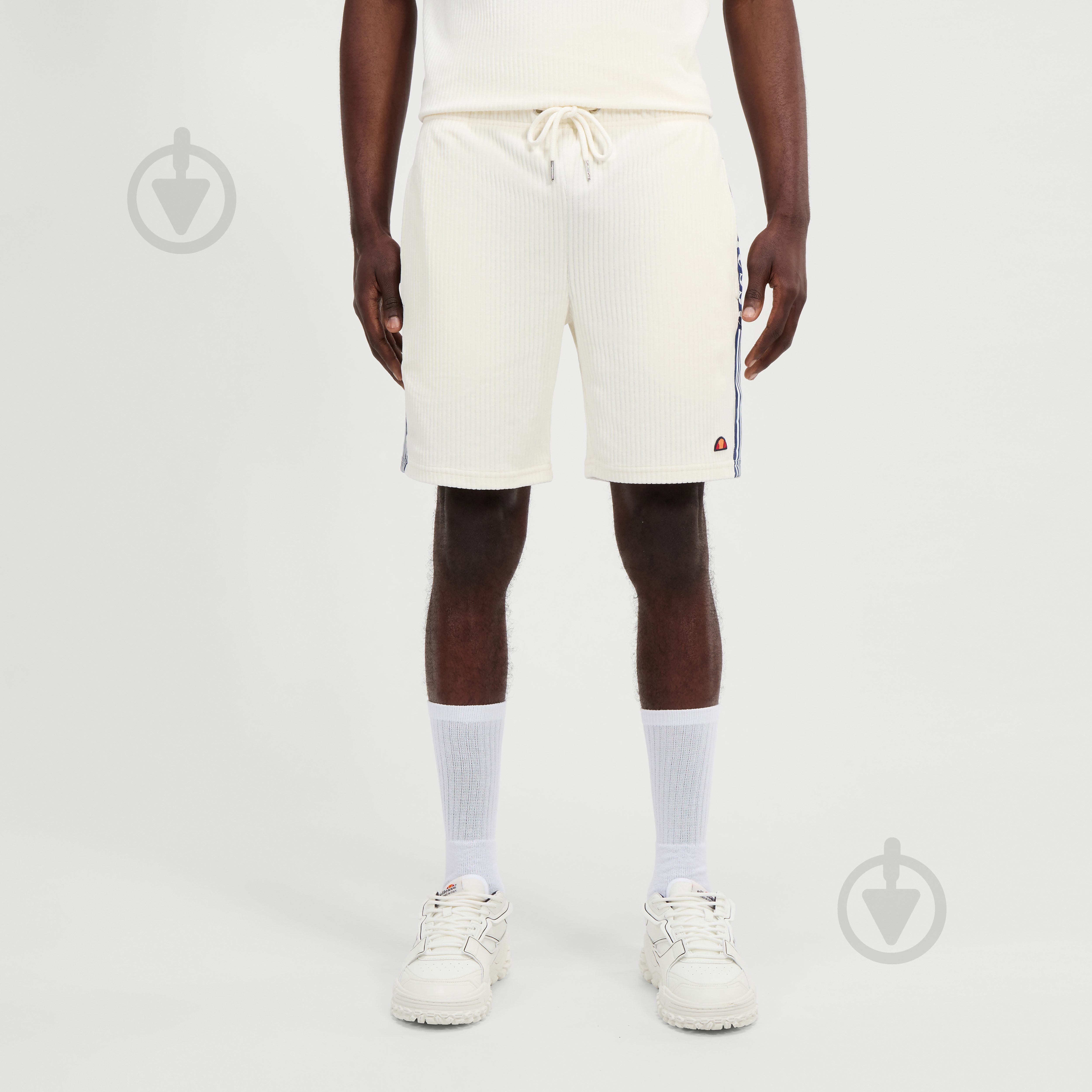 Шорти Ellesse TOMATRO SHORT SHZ16051-904 р. M білий - фото 1 Шорти Ellesse TOMATRO SHORT SHZ16051-904 р. M білий - фото 1