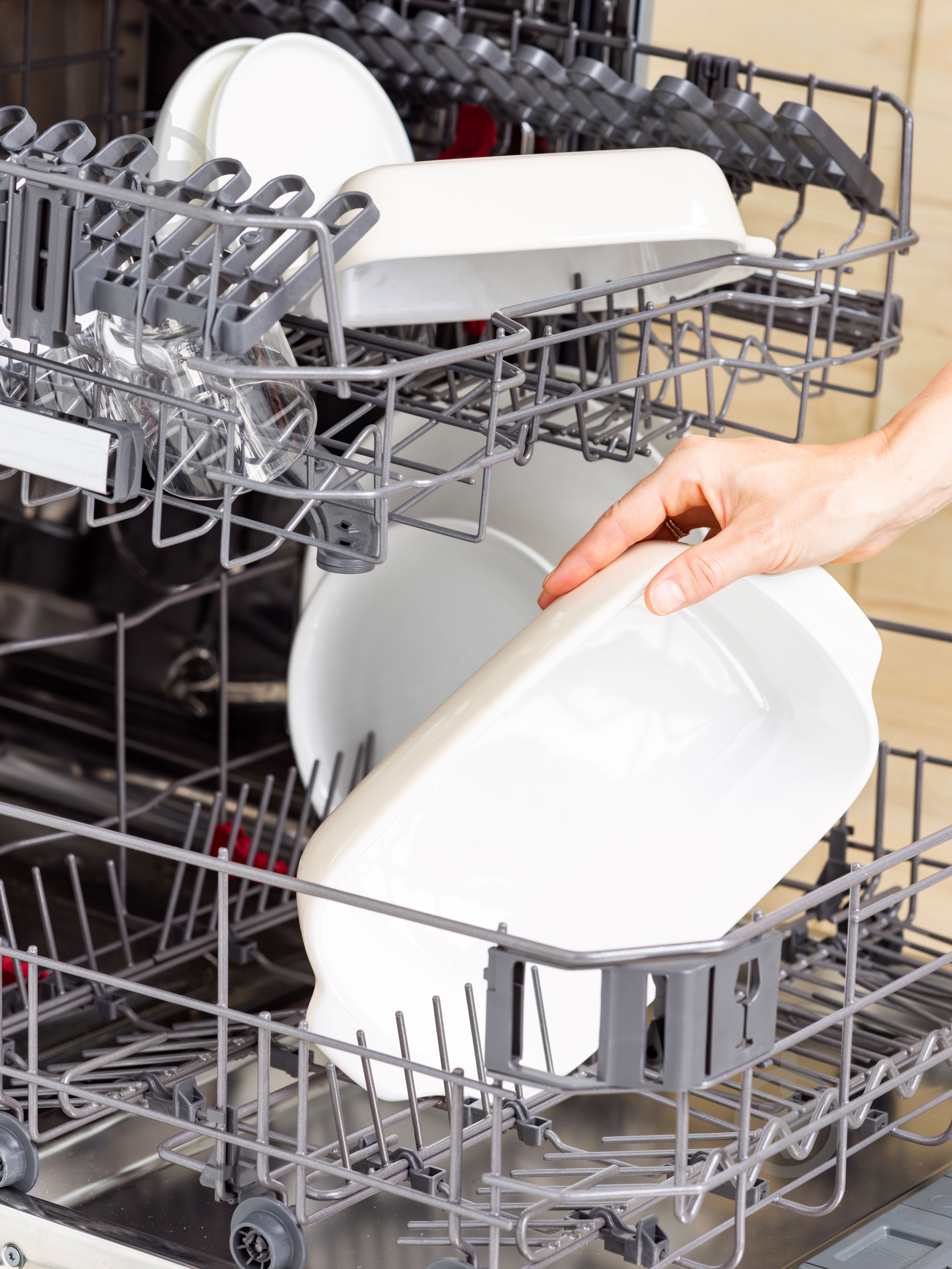 Форма для запікання з кришкою KitchenAid 0,9 л, 6,5х15,5х26 см колір мигдальний крем (CC006105-001) - фото 9