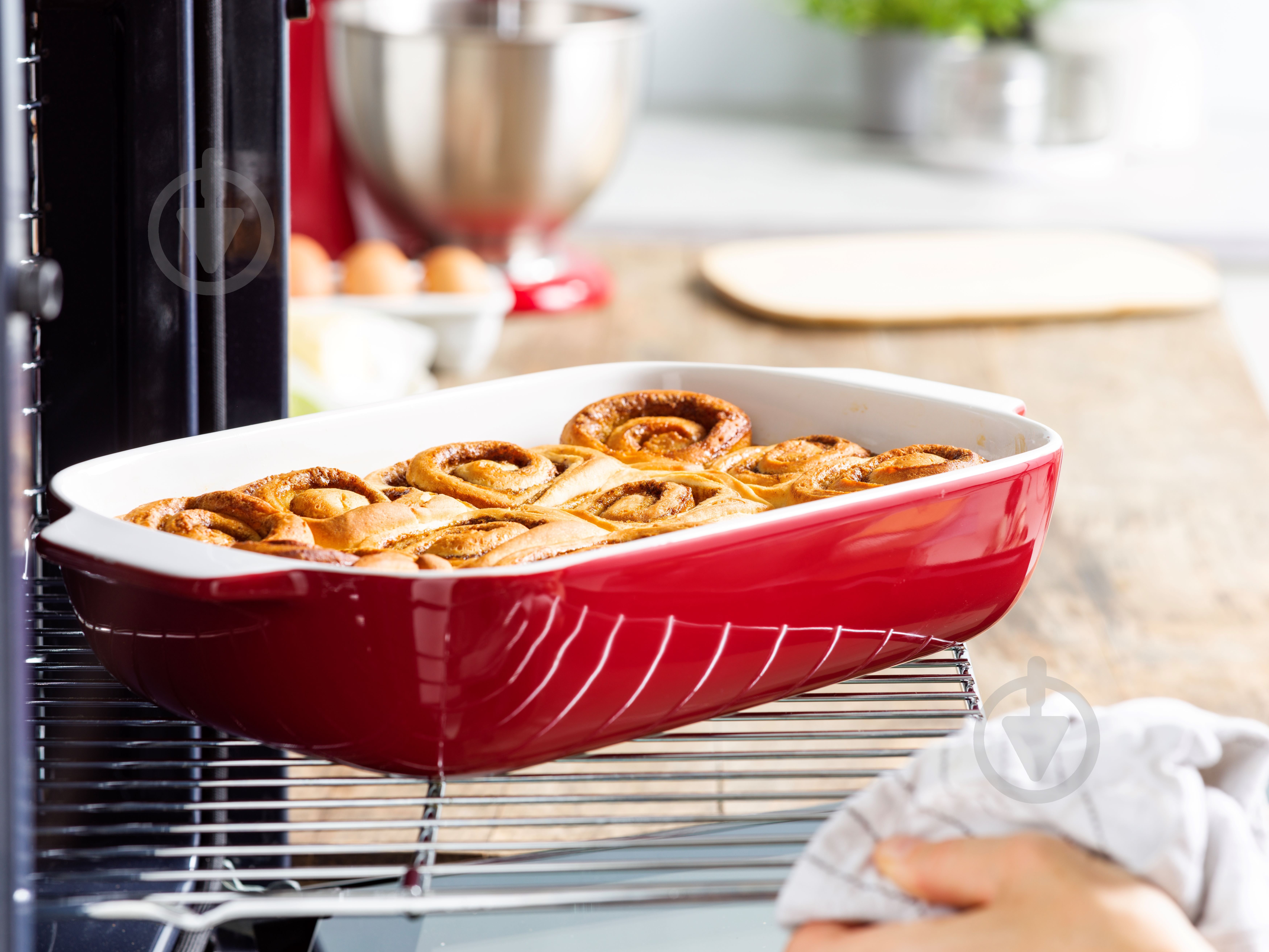 Форма для випікання з кришкою KitchenAid керамогранітна 8,8х24,8х40,4 см, 3,8 л червоний (CC006108-001) - фото 2