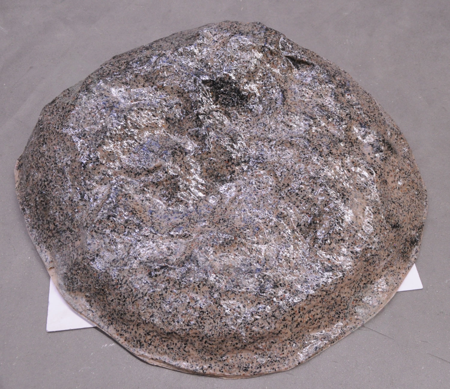 УЦІНКА! Кришка декоративна Eco Stone Кришка декоративна Eco Stone для люка Камінь малий річковий (УЦ №72) - фото 2 УЦІНКА! Кришка декоративна Eco Stone Кришка декоративна Eco Stone для люка Камінь малий річковий (УЦ №72) - фото 2