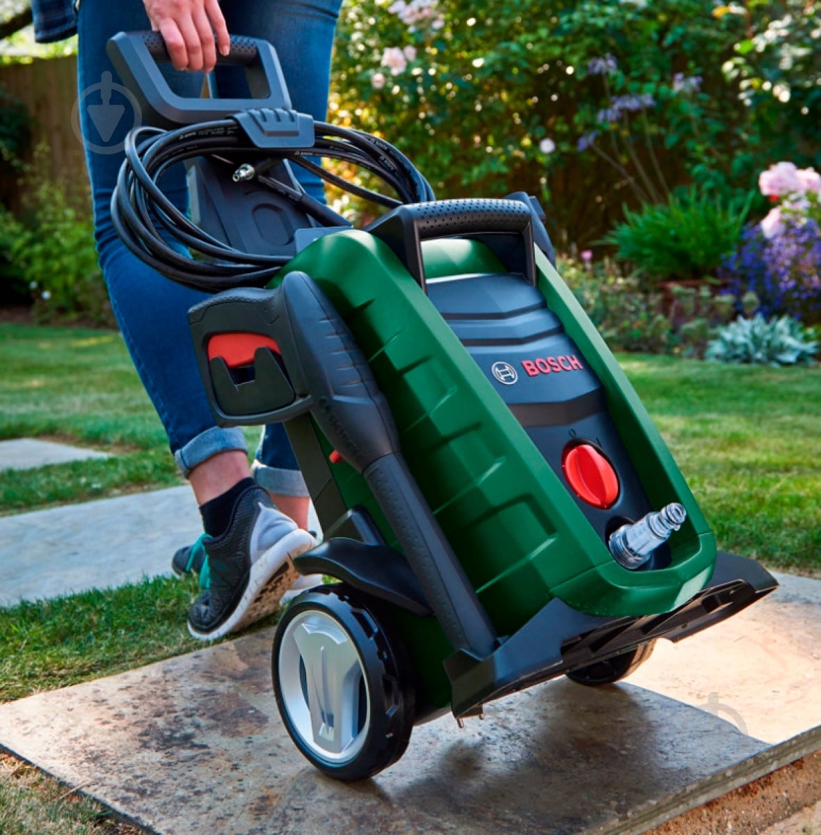 Мини-мойка Bosch UniversalAquatak 135 06008A7C00 - фото 2 Мини-мойка Bosch UniversalAquatak 135 06008A7C00 - фото 2