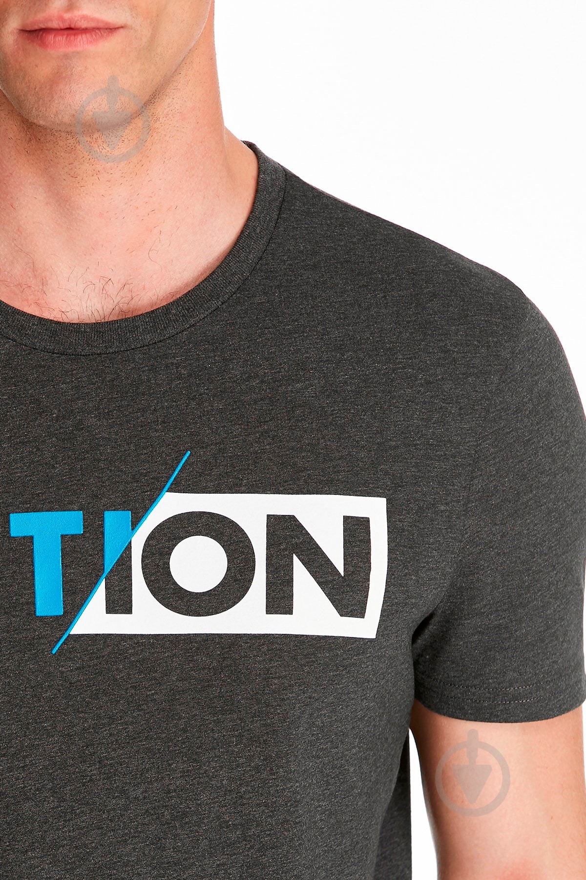 Футболка Mavi ACTION PRINTED TEE 065680-29758 р.M серый - фото 2 Футболка Mavi ACTION PRINTED TEE 065680-29758 р.M серый - фото 2