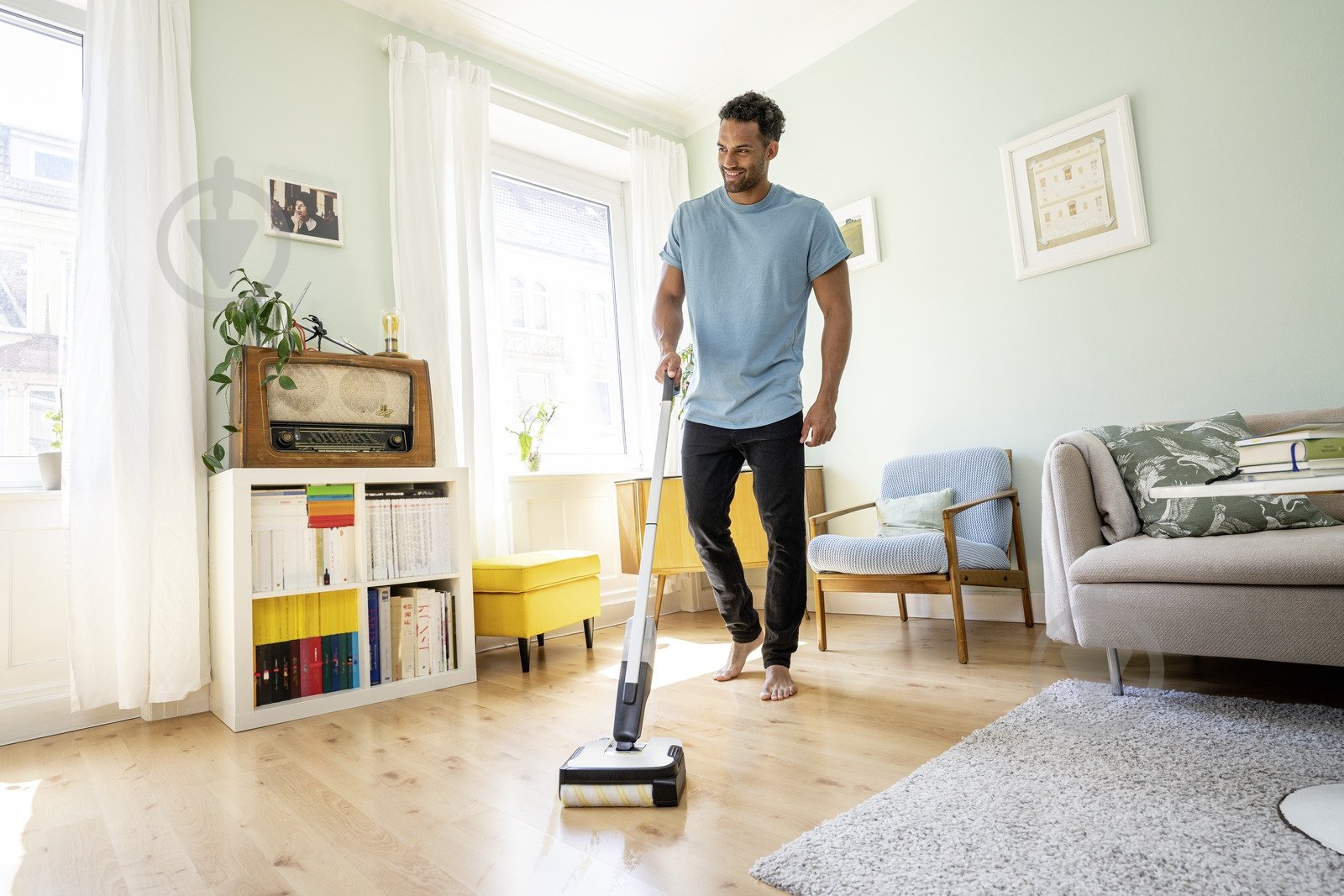 Машина для миття підлоги Karcher FC 2-4 Battery Set (1.056-200.0) - фото 5 Машина для миття підлоги Karcher FC 2-4 Battery Set (1.056-200.0) - фото 5