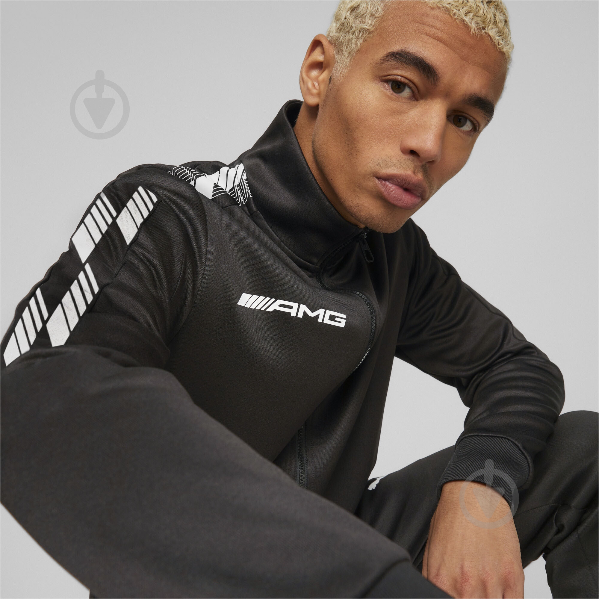 Джемпер Puma MAPF1 MT7 TRACK JACKET PUMA BLACK 53845701 р.M черный - фото 4 Джемпер Puma MAPF1 MT7 TRACK JACKET PUMA BLACK 53845701 р.M черный - фото 4
