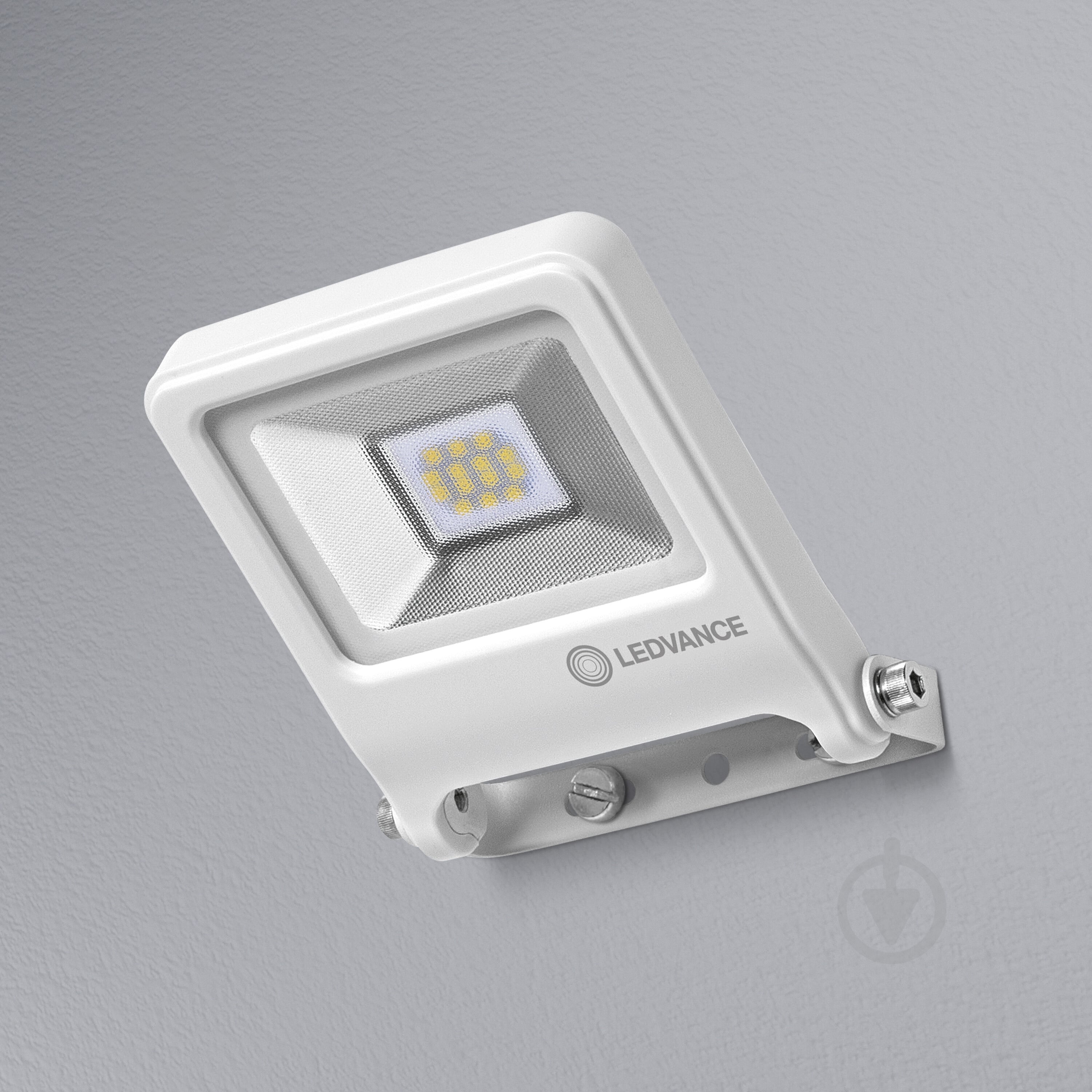 Прожектор Ledvance/Osram ENDURA Flood 10 Вт IP65 белый - фото 6 Прожектор Ledvance/Osram ENDURA Flood 10 Вт IP65 белый - фото 6