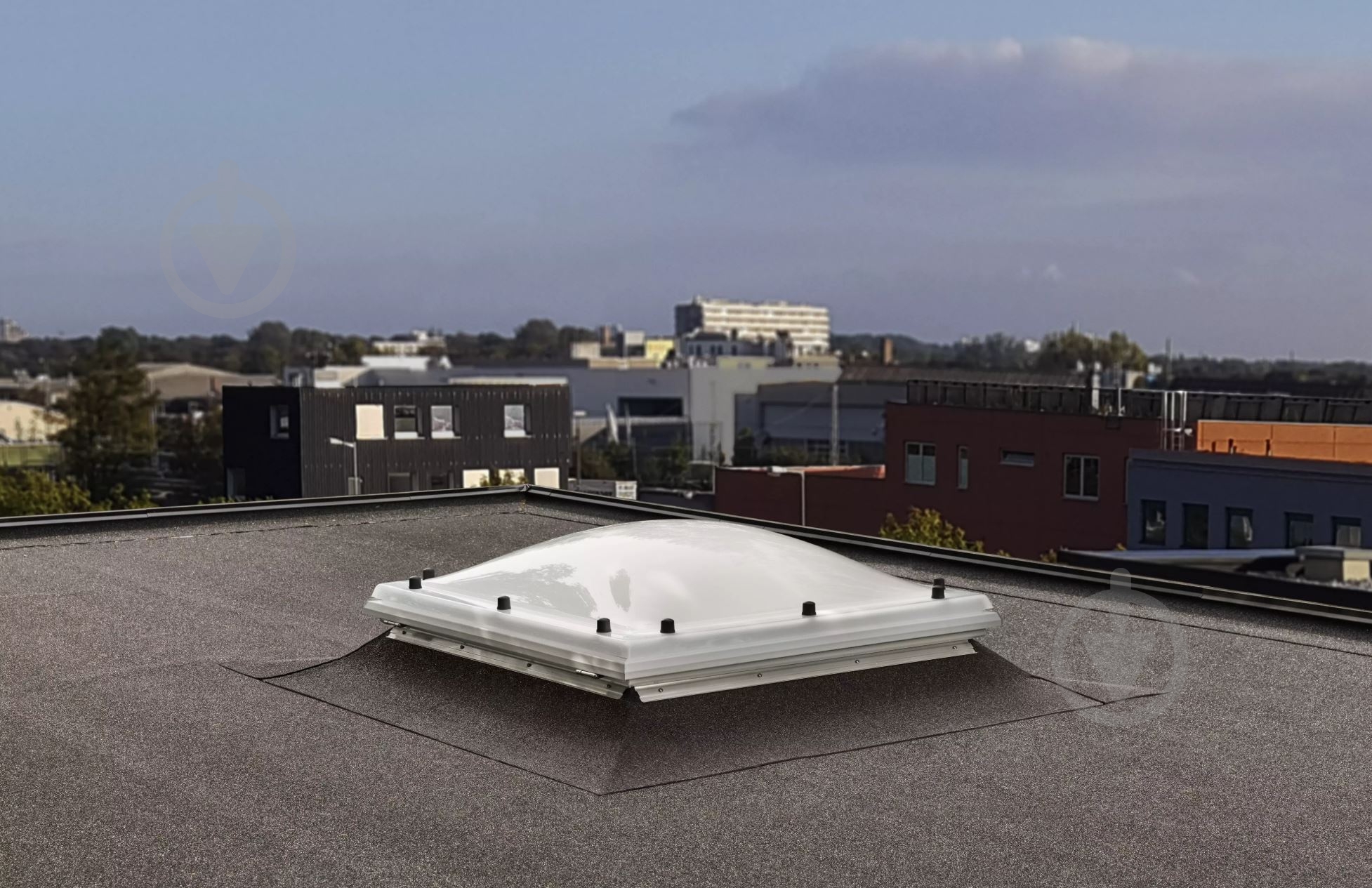 Зенітний ліхтар Velux Комплект 100x100 см глуxий CFJ 100100 0010 + Купол 2-шаровий прозорий акриловий ISJ 100100 0102 - фото 2 Зенітний ліхтар Velux Комплект 100x100 см глуxий CFJ 100100 0010 + Купол 2-шаровий прозорий акриловий ISJ 100100 0102 - фото 2