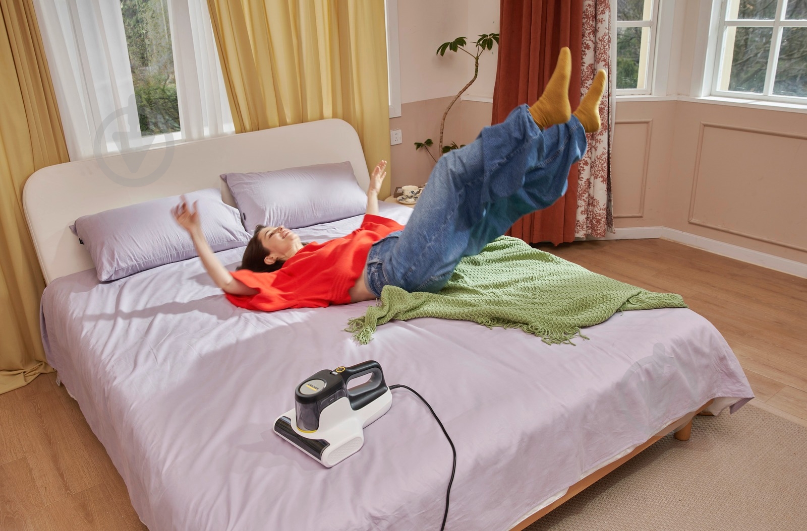 Пилосос ручний дезінфікуючий з УФ-лампою VCH 4 UVClean (1.198-412.0) white - фото 4 Пилосос ручний дезінфікуючий з УФ-лампою VCH 4 UVClean (1.198-412.0) white - фото 4