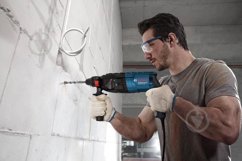 Перфоратор Bosch Professional GBH 240 0611272100 - фото 5