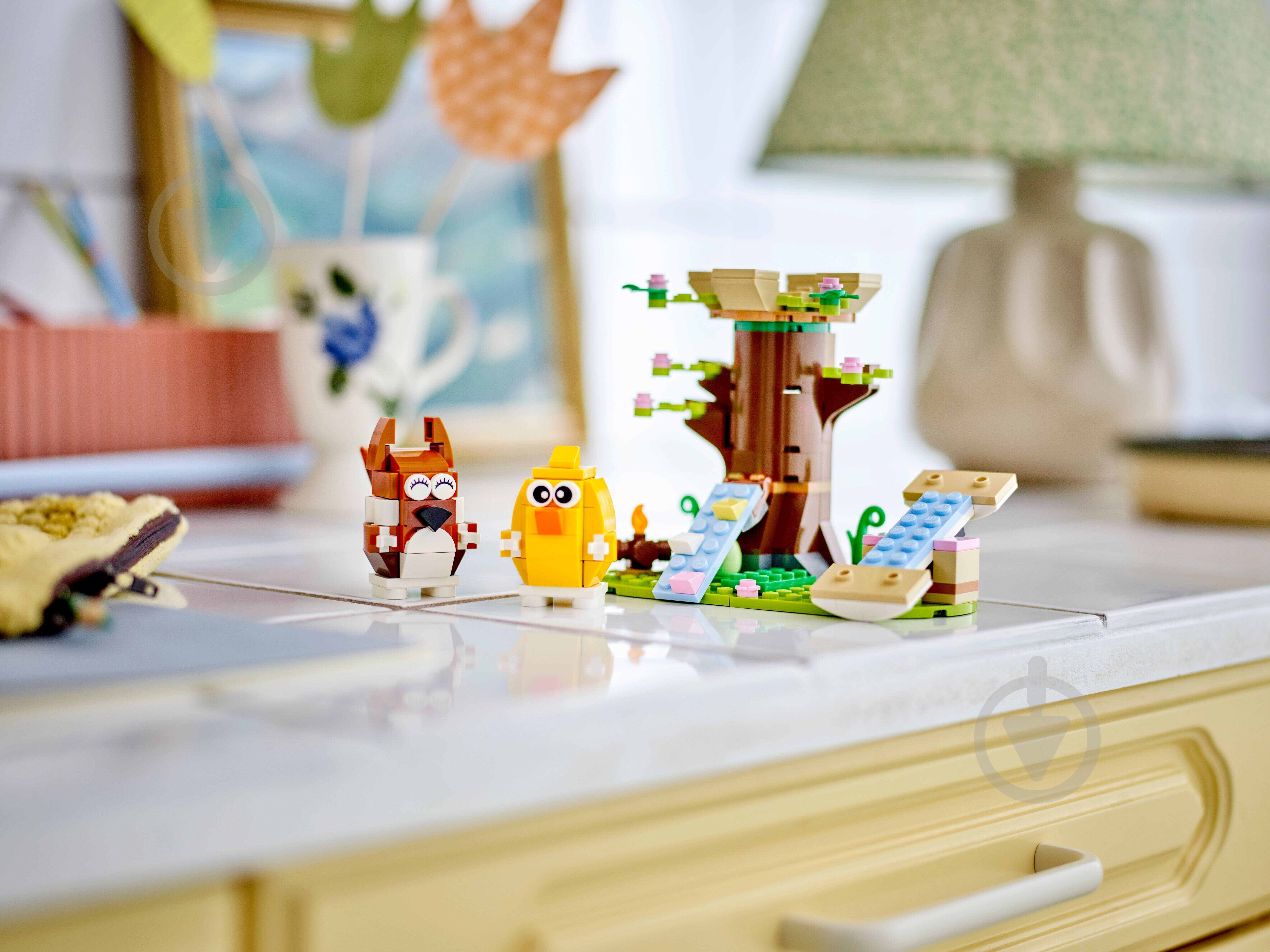 Конструктор LEGO Icons Весняний майданчик для тварин 40709 - фото 11 Конструктор LEGO Icons Весняний майданчик для тварин 40709 - фото 11