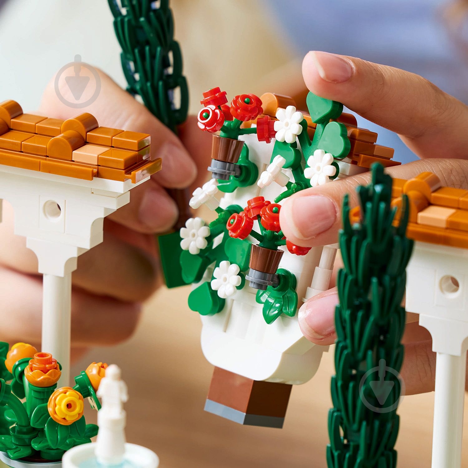 Конструктор LEGO Icons Сад фонтанов 10359 - фото 15