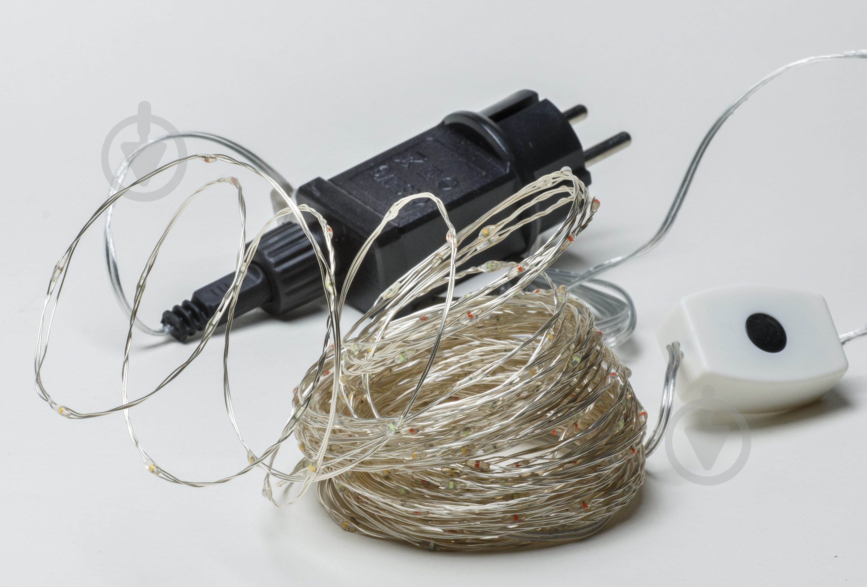 Гирлянда Blachere Blanc pur светодиодная (LED) 300 ламп 15 м - фото 3 Гирлянда Blachere Blanc pur светодиодная (LED) 300 ламп 15 м - фото 3