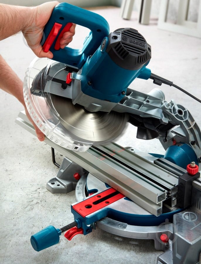 Пила торцовочная Bosch GCM 216 - фото 3