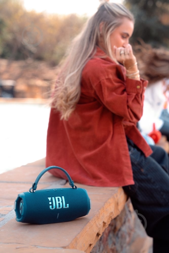 Портативная колонка JBL Charge 6 1.0 purple (JBLCHARGE6PUR) - фото 10 Портативная колонка JBL Charge 6 1.0 purple (JBLCHARGE6PUR) - фото 10