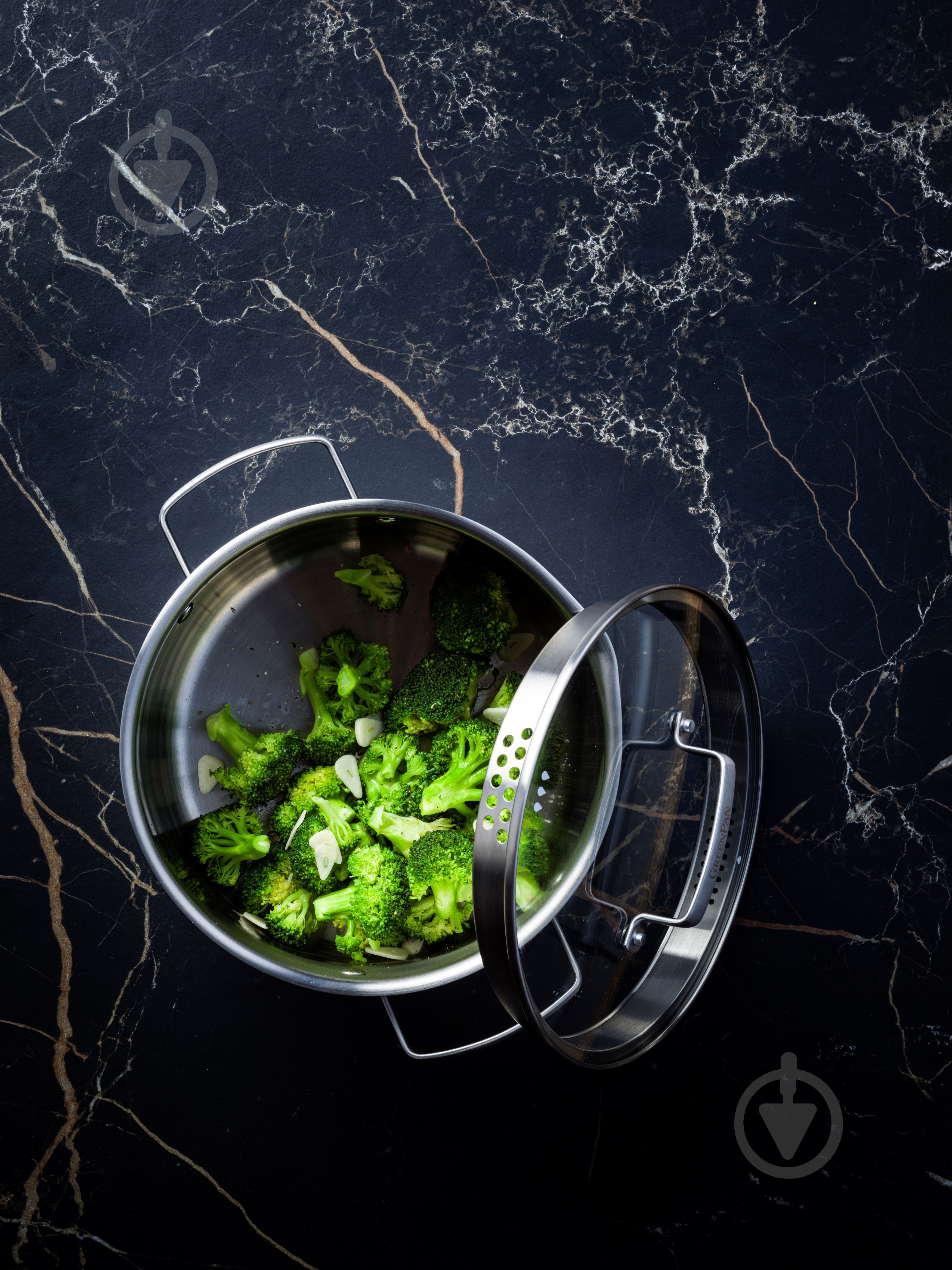 Кастрюля с крышкой GreenPan Chef's Collection, 22 см, 4,76 л (CC007731-001) - фото 9 Кастрюля с крышкой GreenPan Chef's Collection, 22 см, 4,76 л (CC007731-001) - фото 9