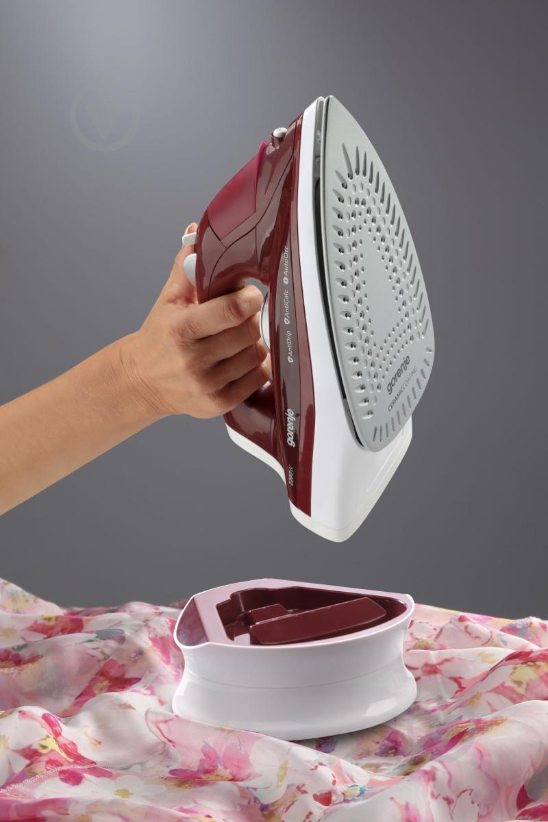 Утюг Gorenje SICH2200RBC - фото 13