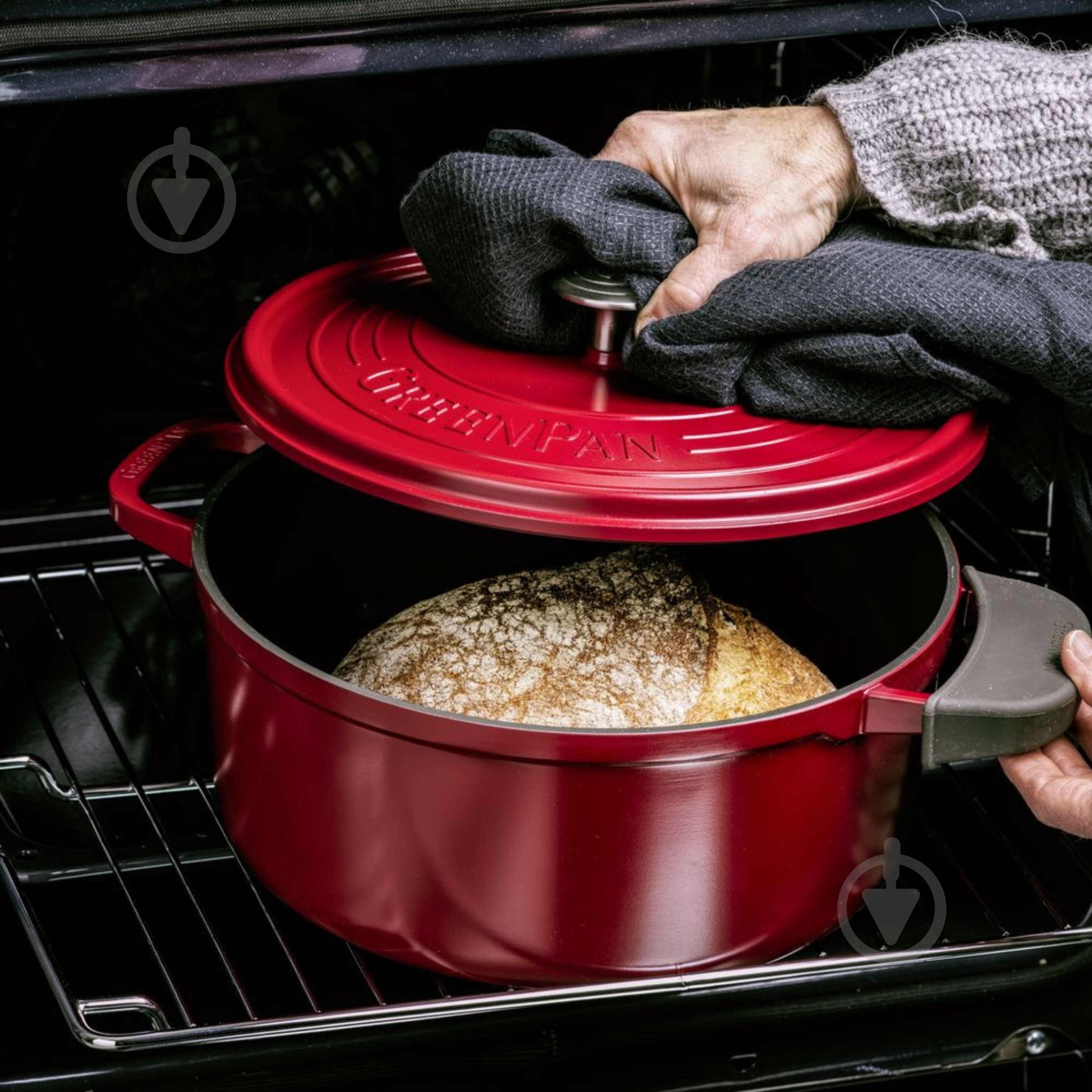 Кастрюля с крышкой GreenPan Featherweights 22 см 3,3 л красный (CC005432-001) - фото 5 Кастрюля с крышкой GreenPan Featherweights 22 см 3,3 л красный (CC005432-001) - фото 5