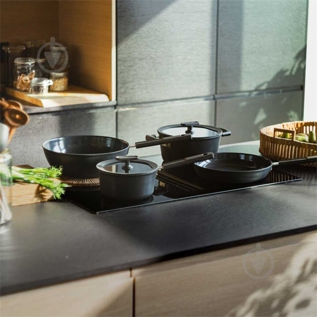 Каструля з кришкою Fiskars Hard Face 3,5 л - фото 6 Каструля з кришкою Fiskars Hard Face 3,5 л - фото 6