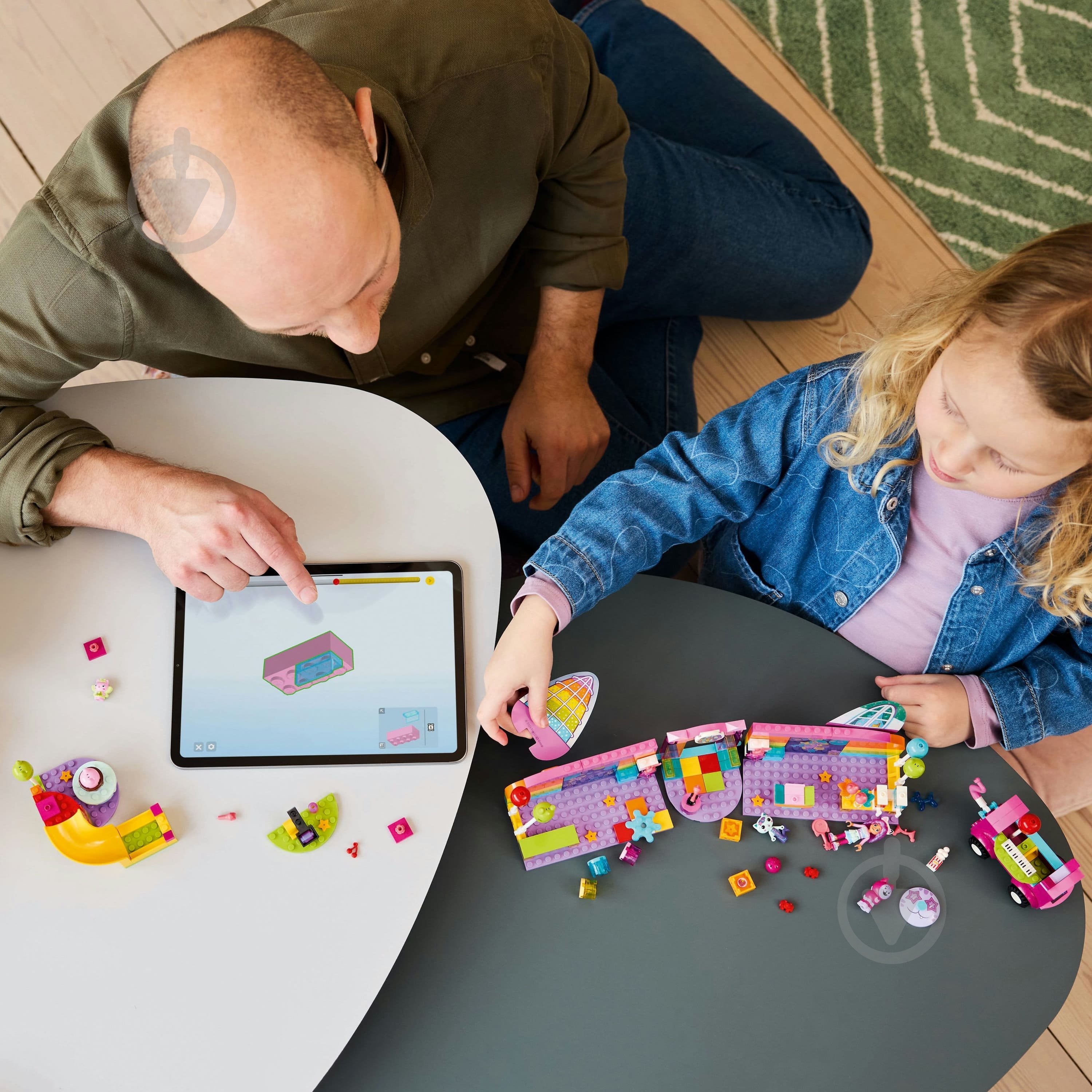 Конструктор LEGO Gabby's Dollhouse Святкова кімната Ґаббі 10797 - фото 4 Конструктор LEGO Gabby's Dollhouse Святкова кімната Ґаббі 10797 - фото 4