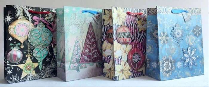 Пакет подарочный с аппликацией 30x24,5x10 см Гулівер Країна - фото 1 Пакет подарочный с аппликацией 30x24,5x10 см Гулівер Країна - фото 1