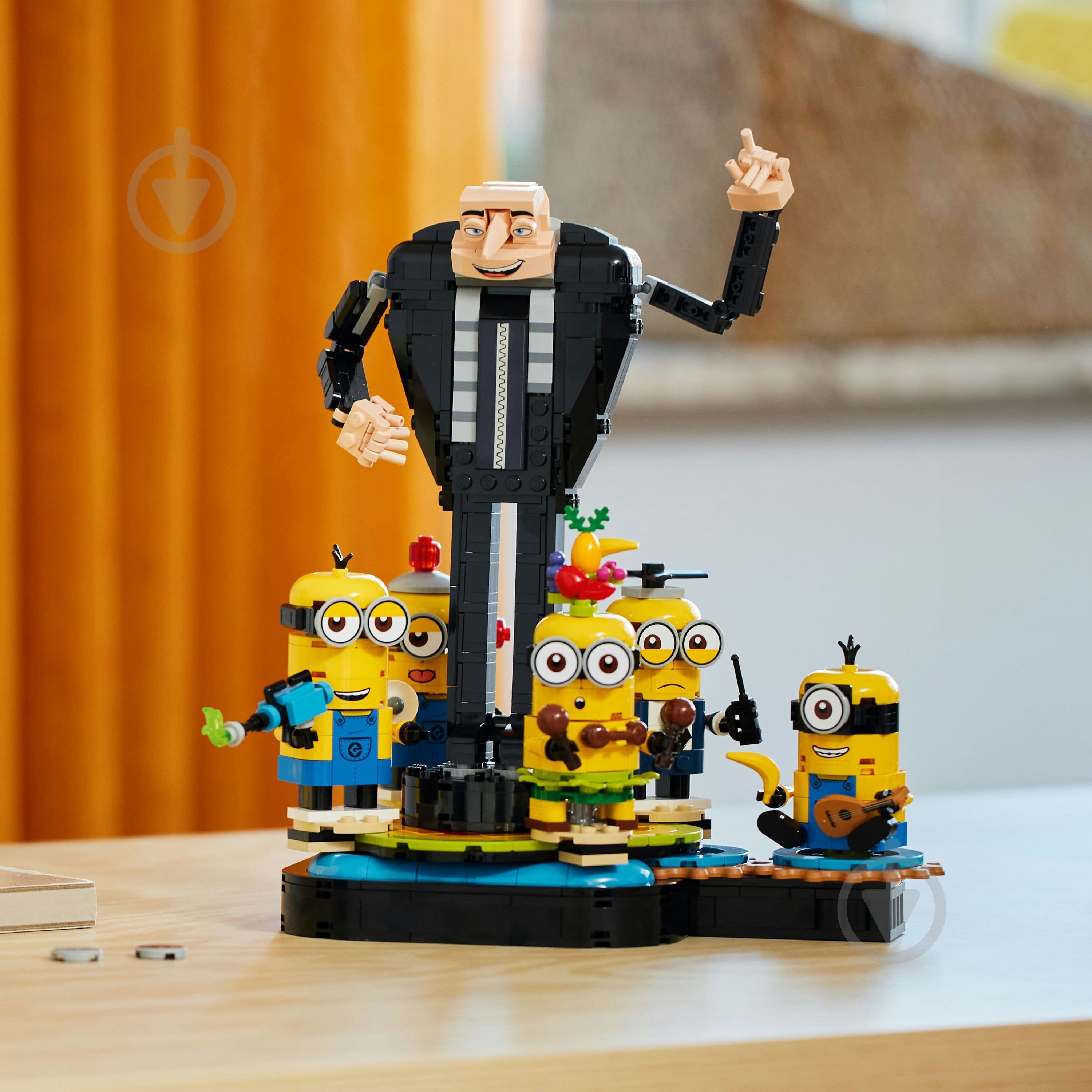 Конструктор LEGO Minions Ґру й посіпаки з кубиків 75582 - фото 7