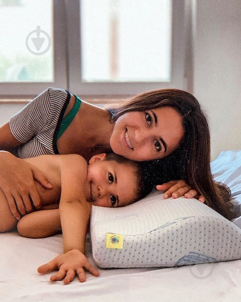 Подушка ортопедична Twinkle Star для хлопчиків Noble 50x29x5/8 см білий із блакитним - фото 4 Подушка ортопедична Twinkle Star для хлопчиків Noble 50x29x5/8 см білий із блакитним - фото 4