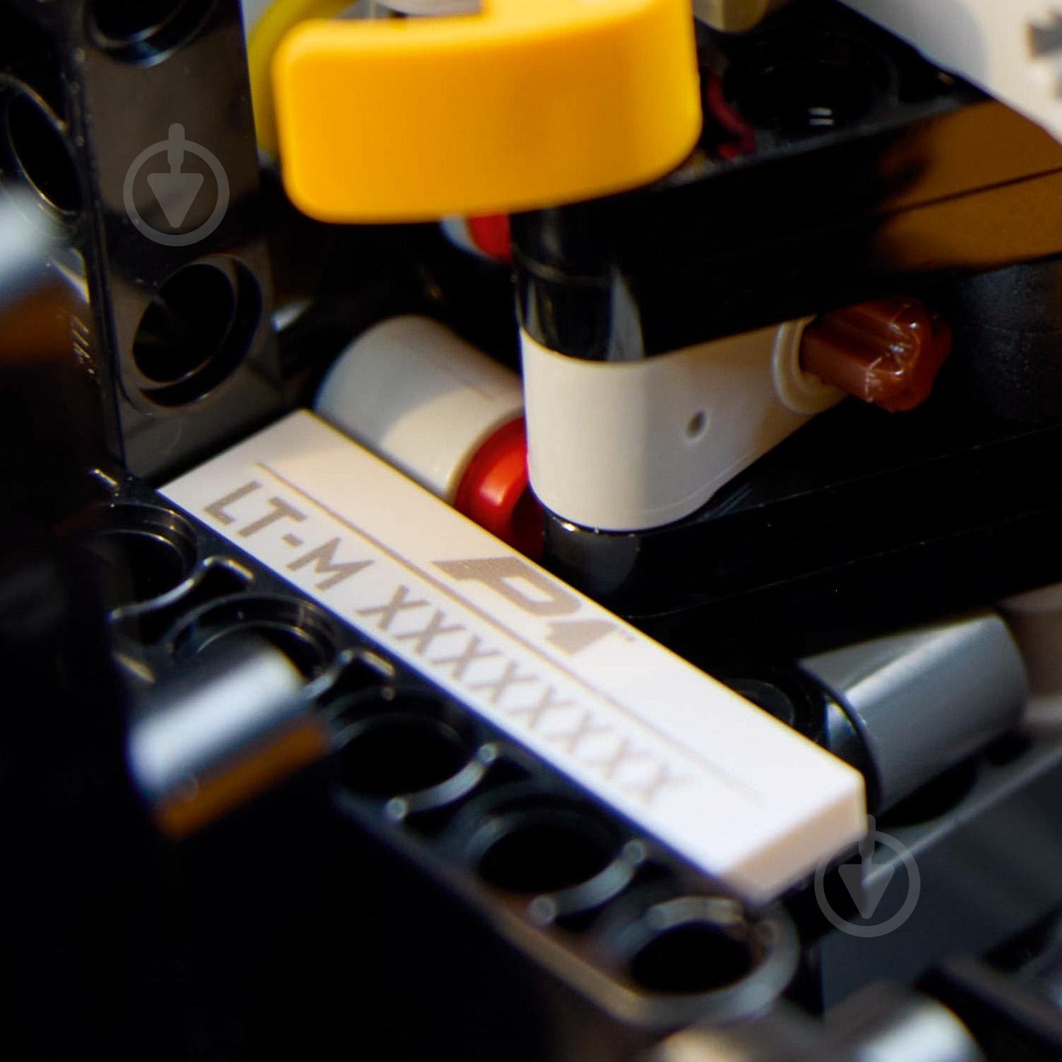 Конструктор LEGO Technic McLaren P1™ 42172 - фото 9 Конструктор LEGO Technic McLaren P1™ 42172 - фото 9