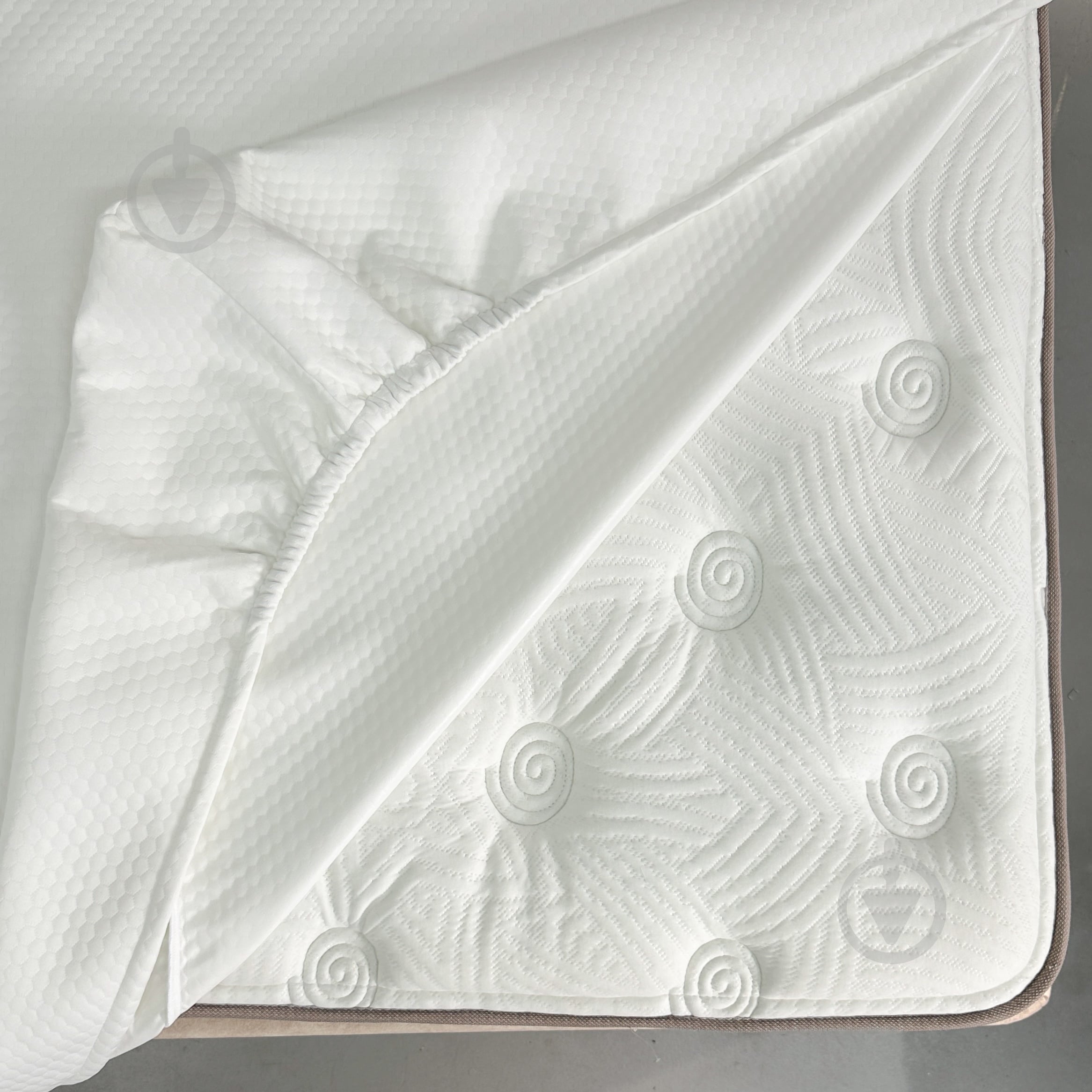 Наматрасник водонепроницаемый Songer und Sohne аквастоп с бортом Pixel 25х160x200 см - фото 4