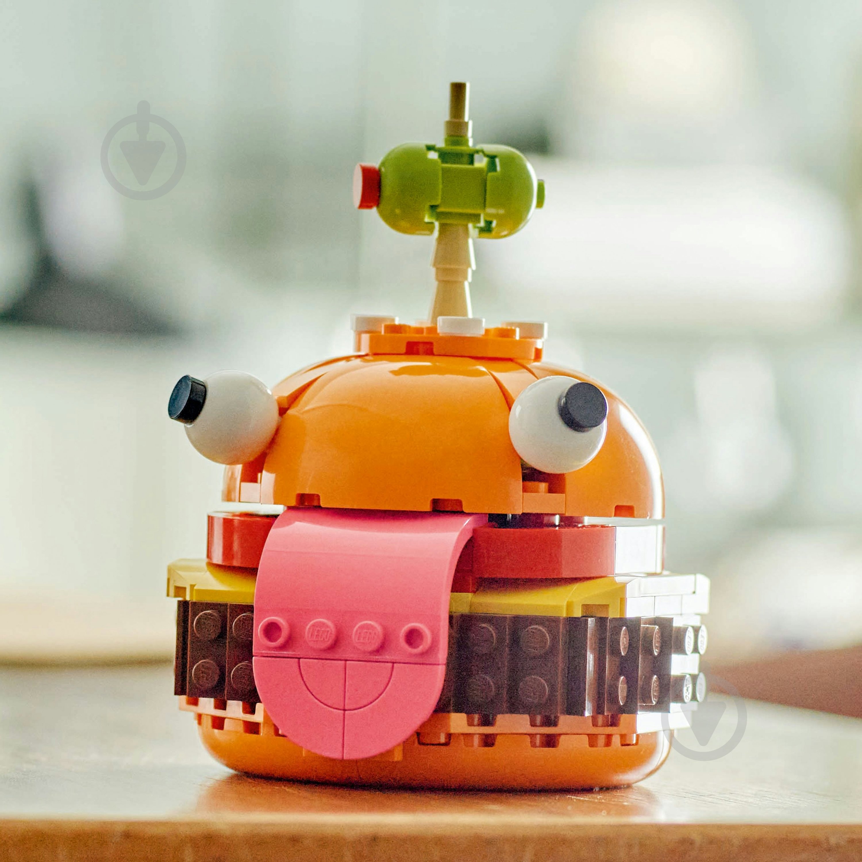 Конструктор LEGO Fortnite Durrr Burger 77070 - фото 11